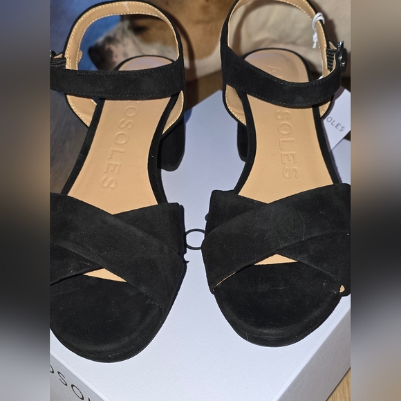 Aerosoles Cosmos Black Suede Block Heel Sandals – 7.5M – NIB - Picture 9 of 14